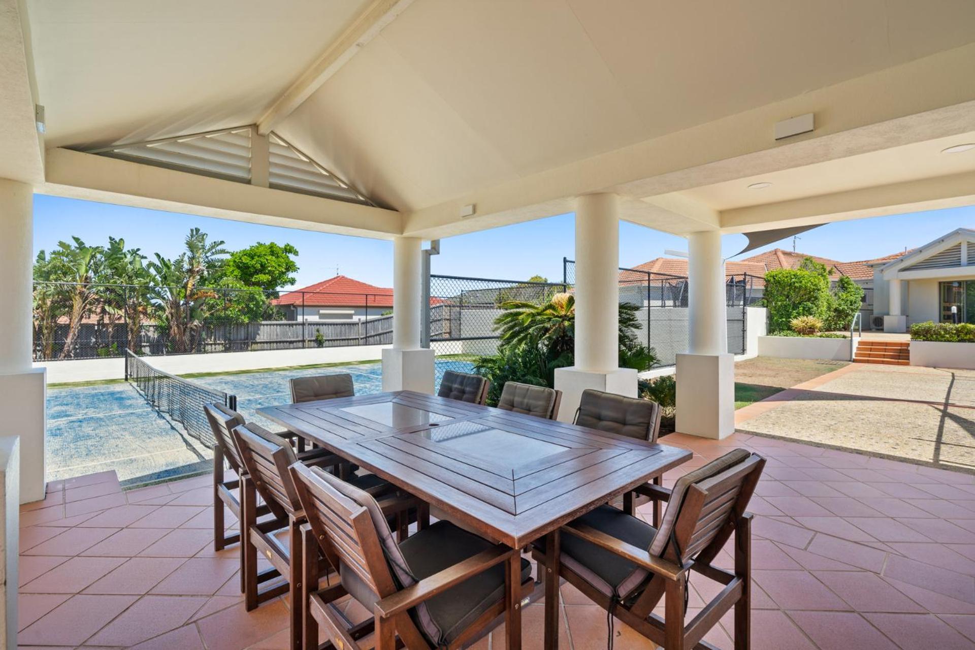 The Cove Yamba Aparthotel Exterior photo